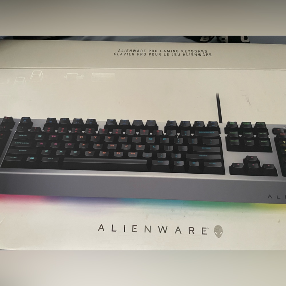 Alienware pro gaming keyboard AW768